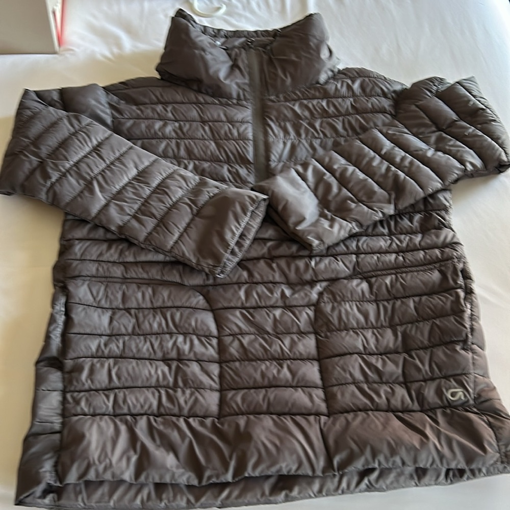 Gap Maternity Puffer half zip pullover